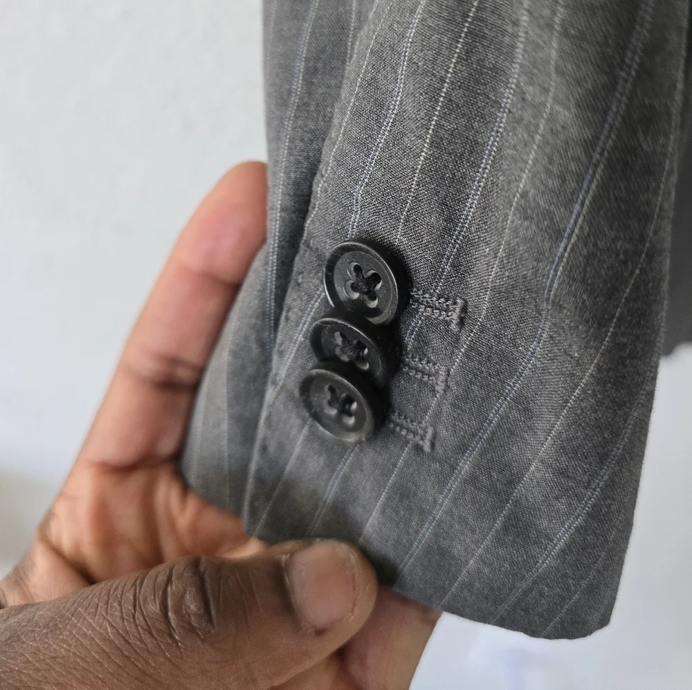 Banana Republic Blazer Sports Coat Men 44L Gray PinStriped 2button Exellcent - Picture 3 of 15